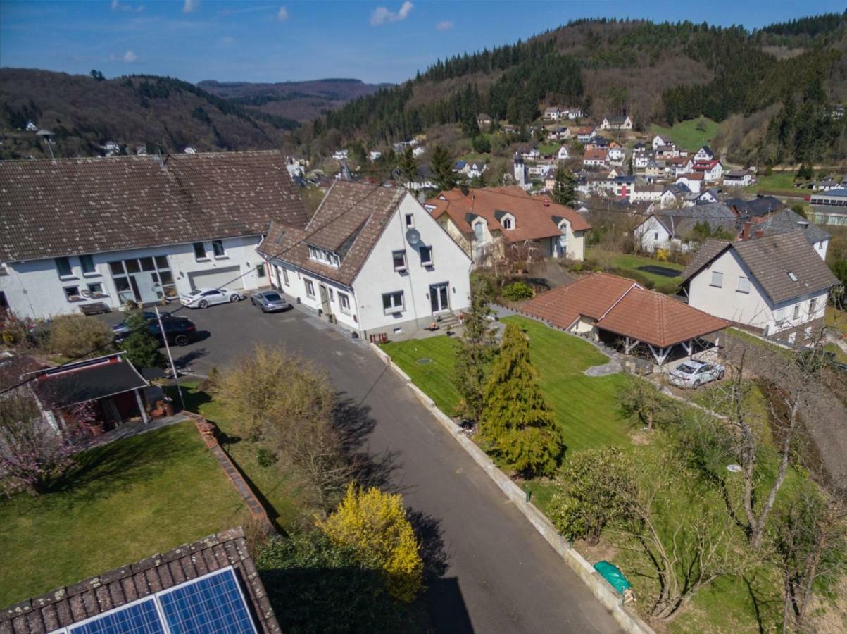 Kallenhard View Apartments Adenau Eksteriør billede